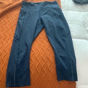 Lululemon leggings size 6